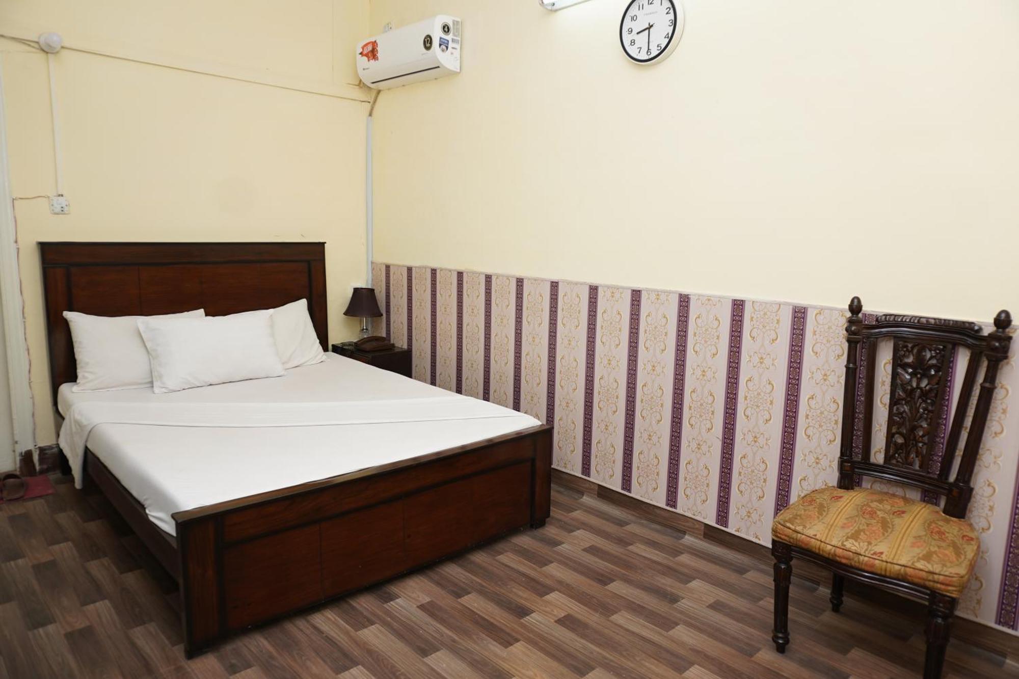 Orion Inn Guest House F-7 Islamabad Buitenkant foto
