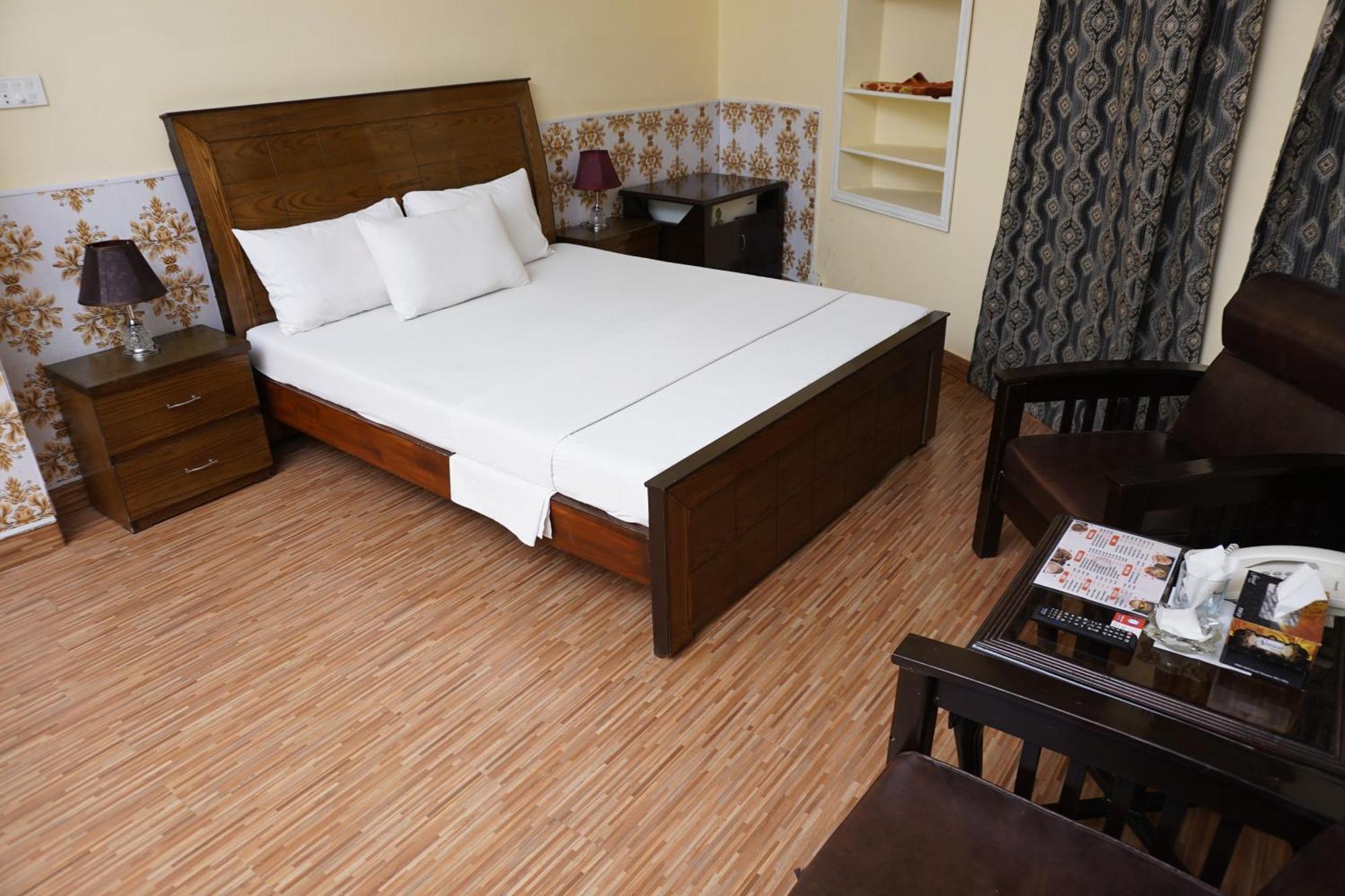 Orion Inn Guest House F-7 Islamabad Buitenkant foto